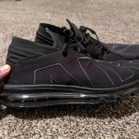 Nike Air Max Shoes - Picture 5 of 6